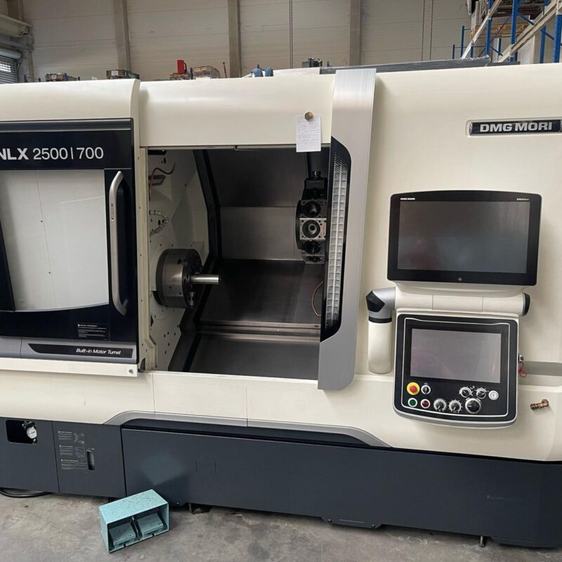 DMG MORI NLX2500Y/700