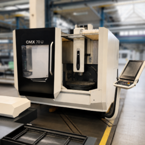 1 DMG MORI CMX 70 U