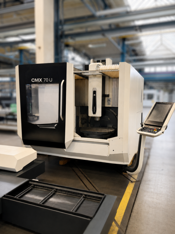 1 DMG MORI CMX 70 U
