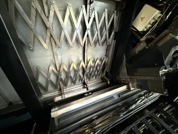 7 DMG MORI NLX 3000 / 3000